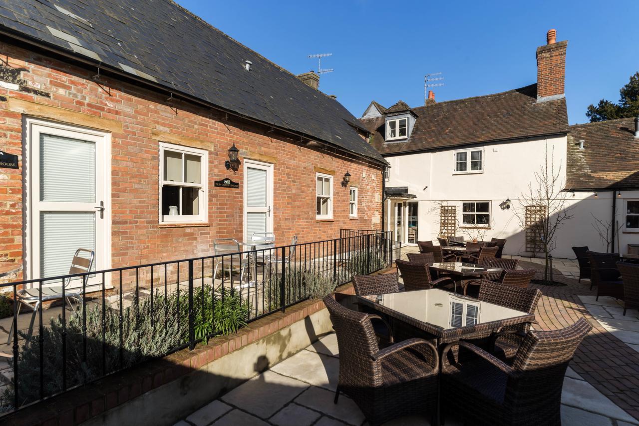 Greyhound Inn Wilton Wilton  Exterior photo